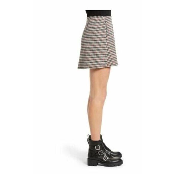 LA LA Land Creative Co Women's Plaid Miniskirt Black/Rust XSmall MSRP $39 - Picture 3 of 7